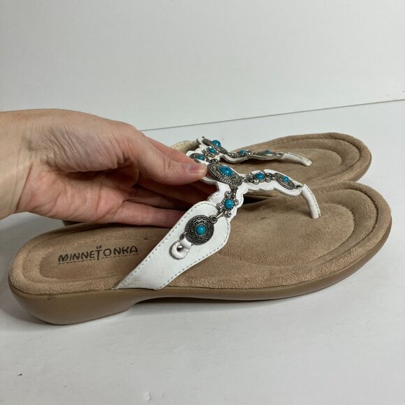 Minnetonka Shoes Women Size 9 Sandals White Leather Silver Faux Turquoise Boho - Picture 5 of 13